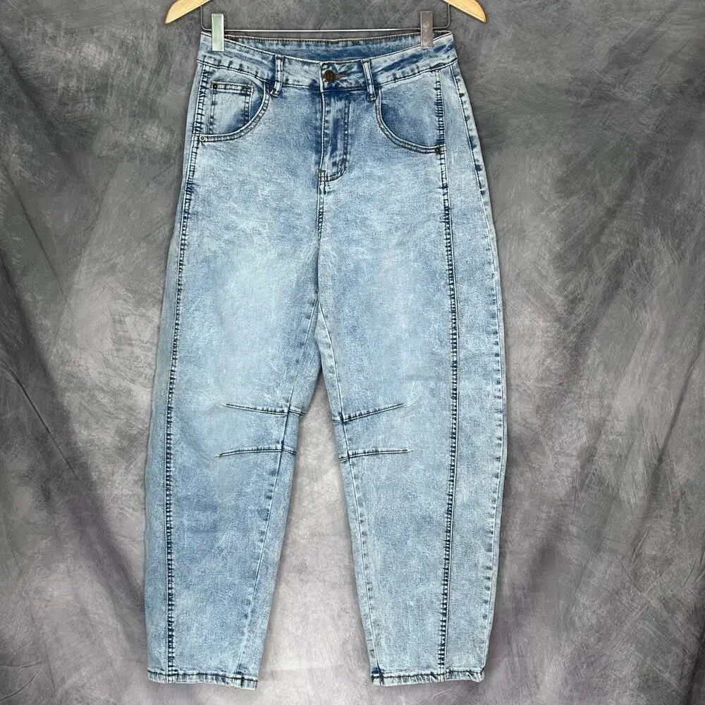 NWOT Jeans Women Small 28 Wide Leg Barrel Leg Light Wash Mid Rise Skater Y2K
